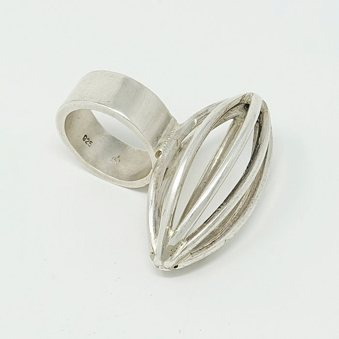 Wide Lengthwise Orb Ring